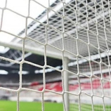 Kapuháló  mélyített 7,32 x 2,44 x2x2 m  m 4 mm   5 színben