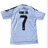 2024-es Real Madrid gyerek szurkolói mezgarnitúra Vini Jr. felirattal