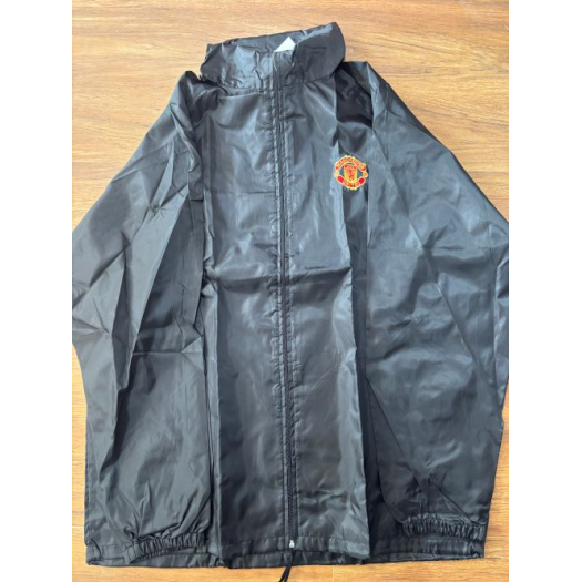 Manchester United szélkabát 2 színben  fekete és piros