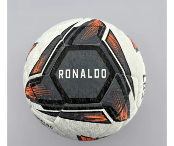 Ronaldo focilabda 5-ös méretben