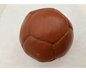 3 db szépséghibás 0.5 kg bőr medicinlabda iskoláknak szuper áron