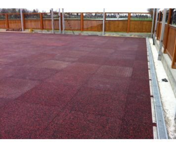 Sportpálya gumilap burkolat  betonra SPORT   30 x 1000 x 1000 mm